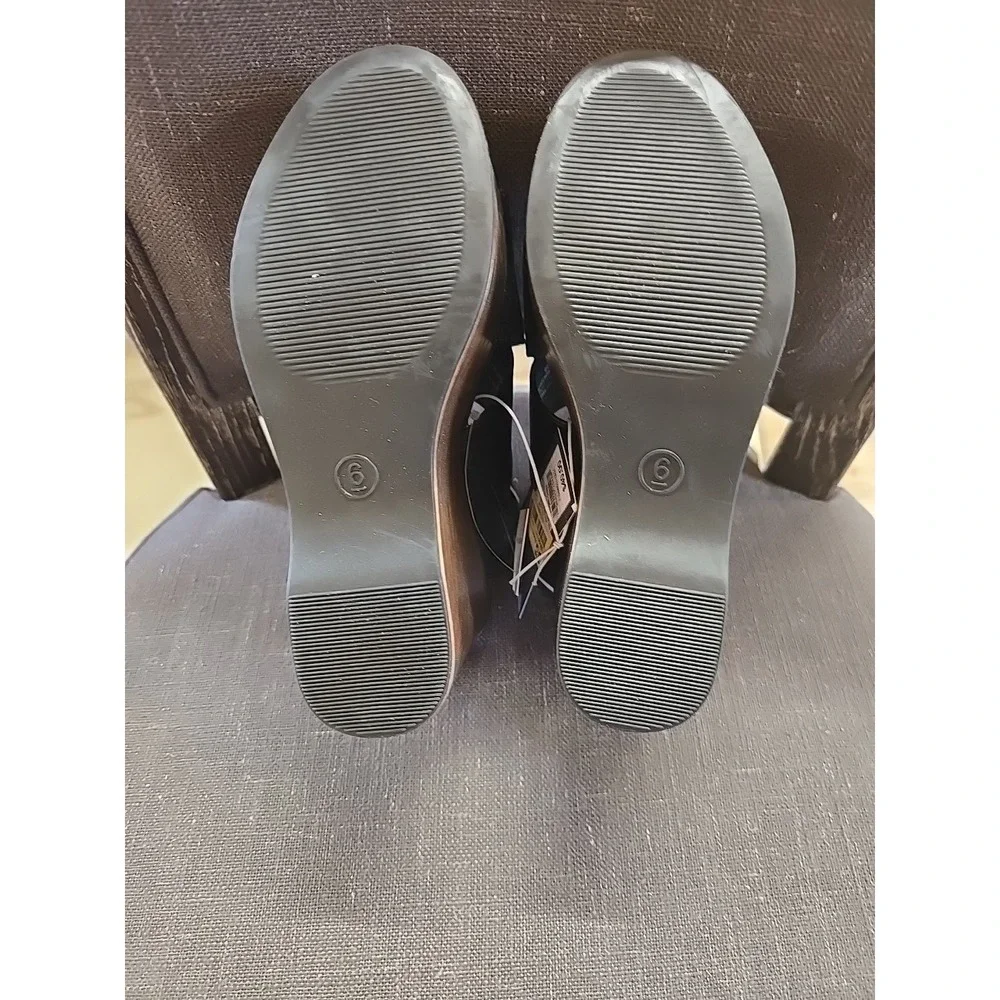 Women's Naomi Wood Wedge Heels with Memory Foam Insole - Universal Thread Size 6